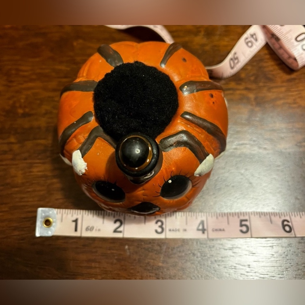 Vintage 1995 Scary Spider Pumpkin Halloween Decor - Picture 9 of 9